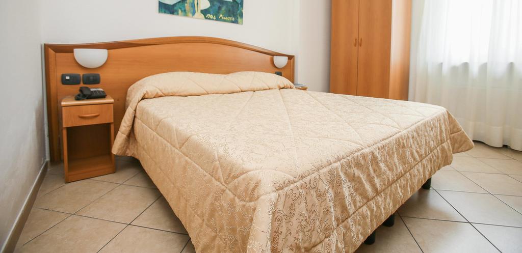 Albergo Etico Asti Kamer foto