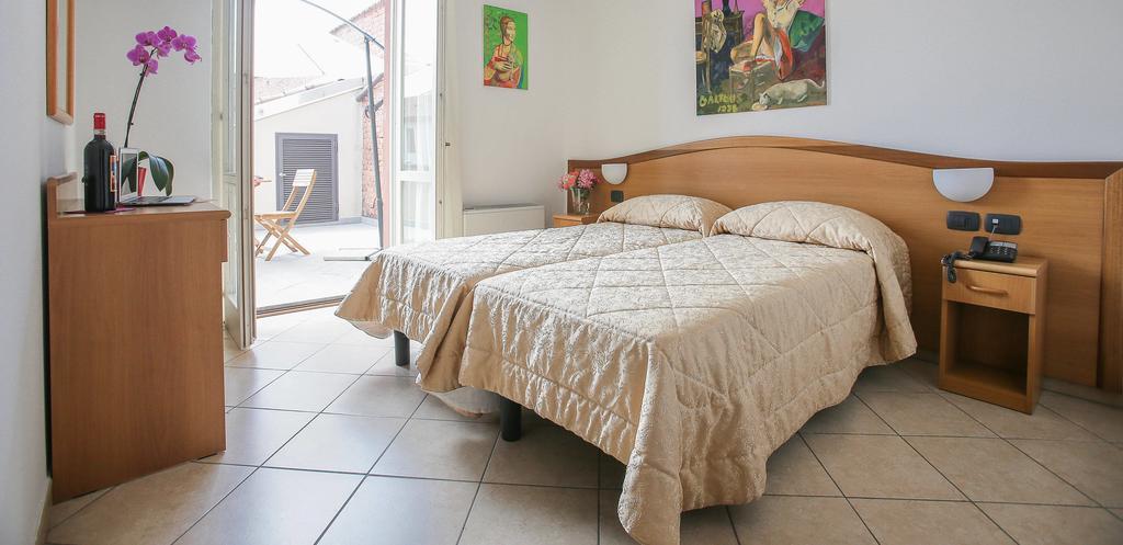 Albergo Etico Asti Kamer foto