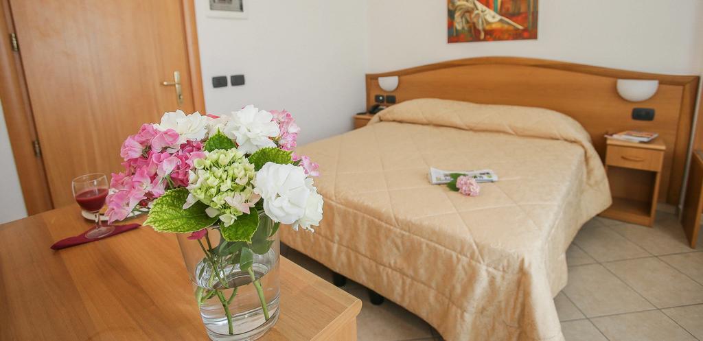 Albergo Etico Asti Kamer foto